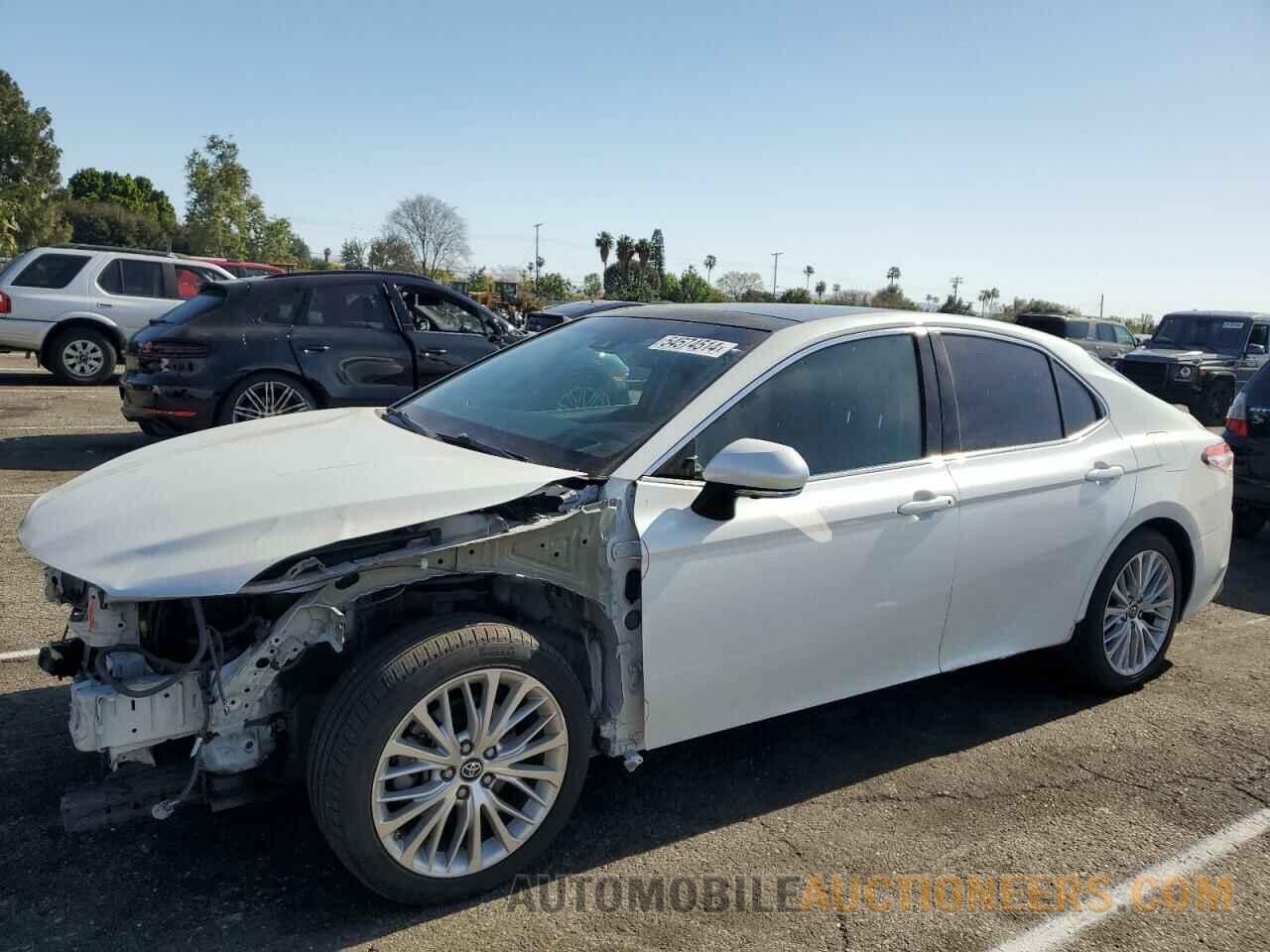 4T1BZ1HK8JU008590 TOYOTA CAMRY 2018