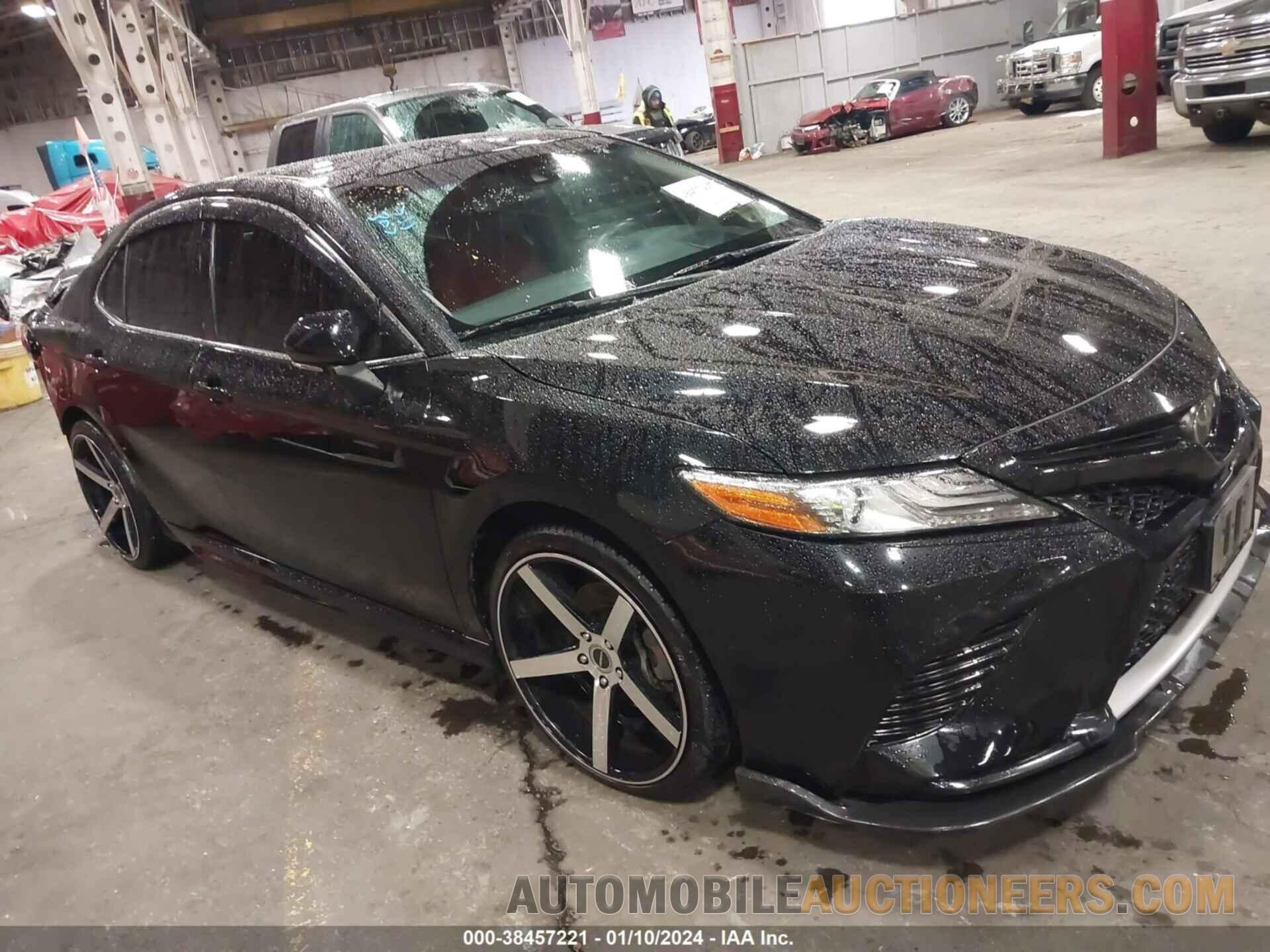 4T1BZ1HK8JU009366 TOYOTA CAMRY 2018