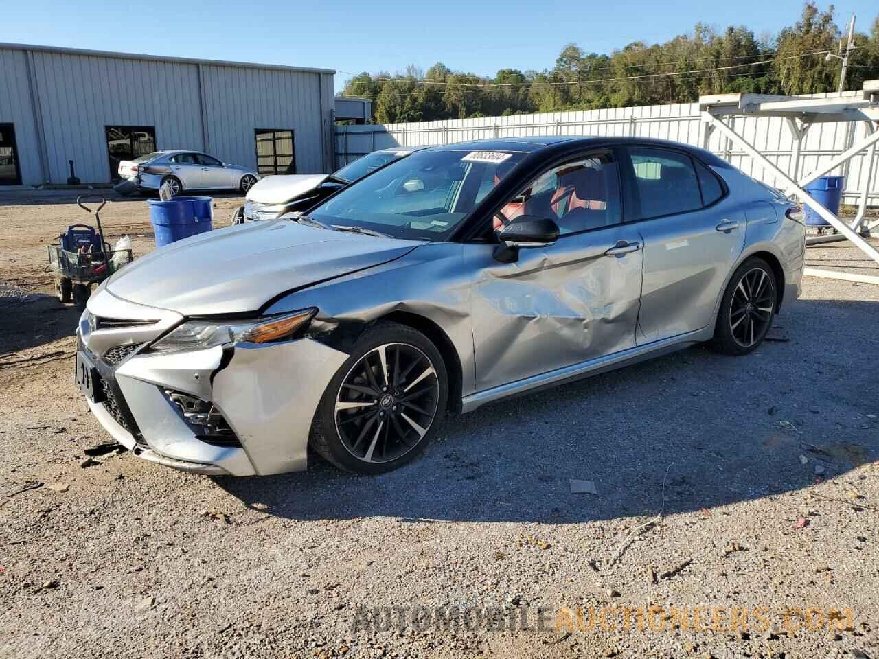 4T1BZ1HK8JU013059 TOYOTA CAMRY 2018