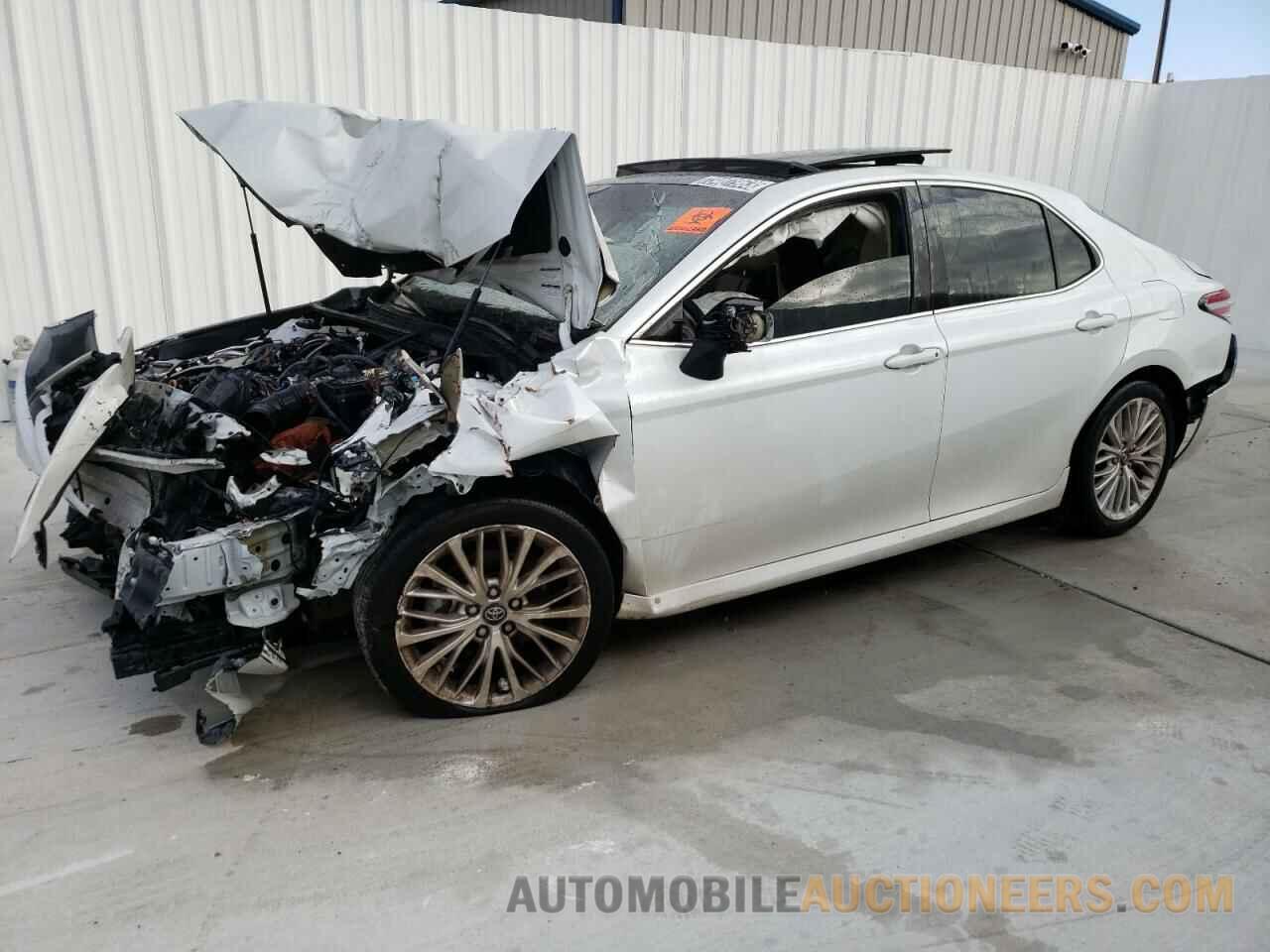 4T1BZ1HK9JU005987 TOYOTA CAMRY 2018