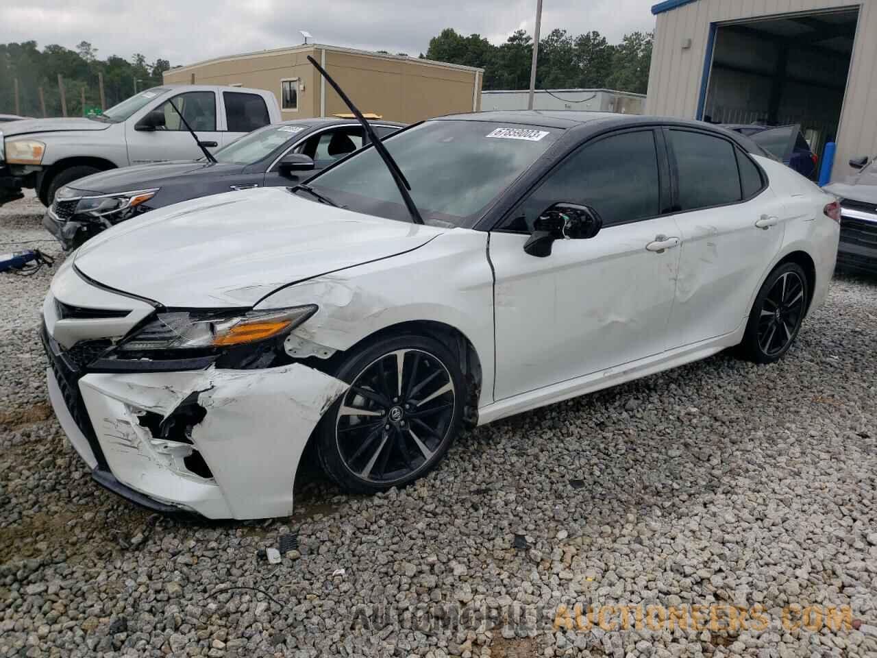 4T1BZ1HK9JU012194 TOYOTA CAMRY 2018