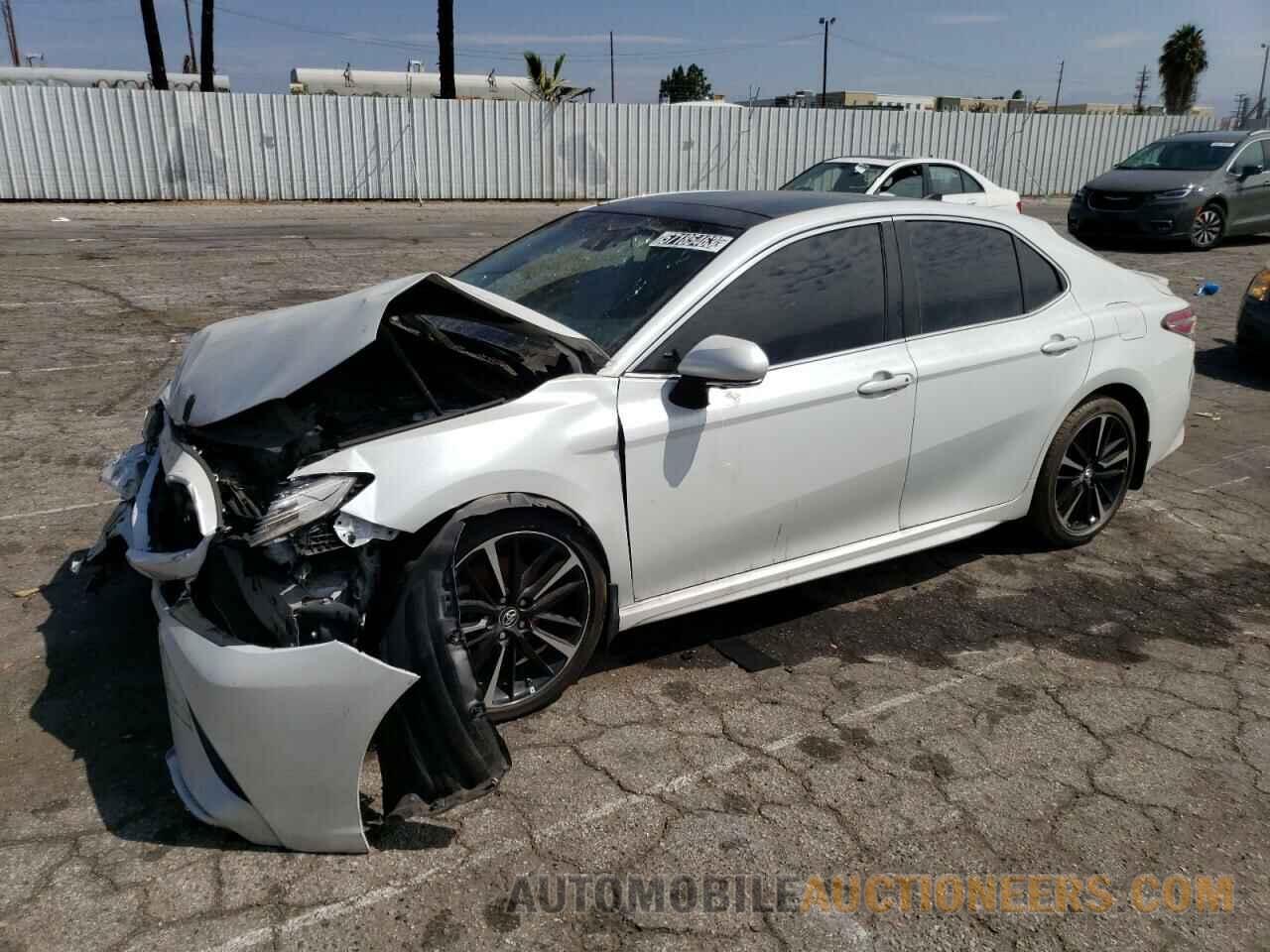 4T1BZ1HK9JU012406 TOYOTA CAMRY 2018