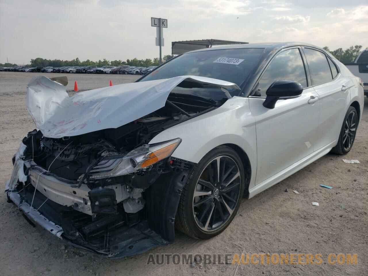 4T1BZ1HK9JU016214 TOYOTA CAMRY 2018