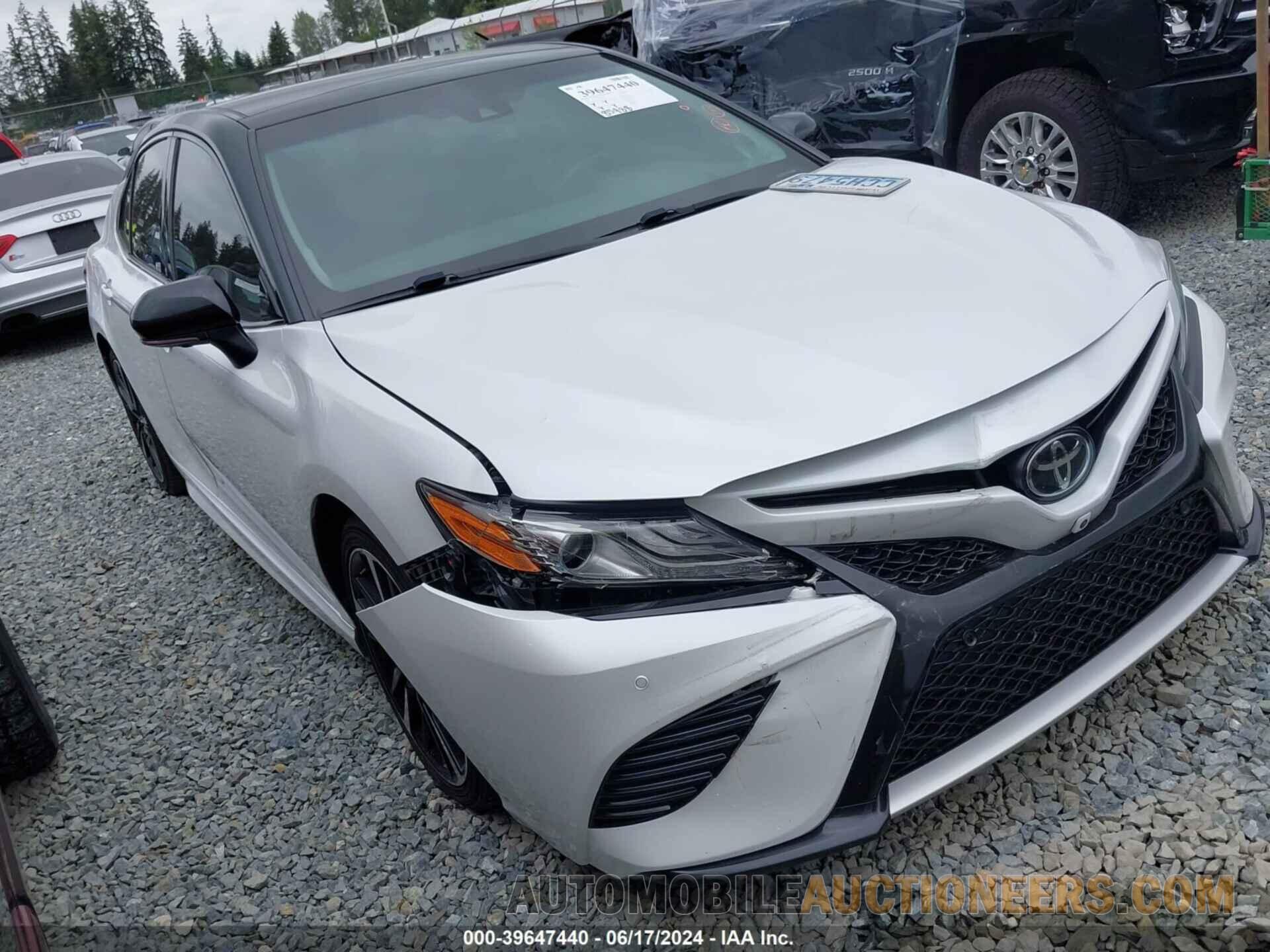 4T1BZ1HK9JU017220 TOYOTA CAMRY 2018