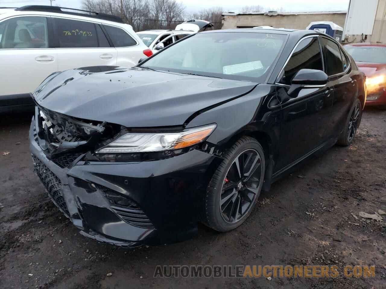 4T1BZ1HK9JU019520 TOYOTA CAMRY 2018