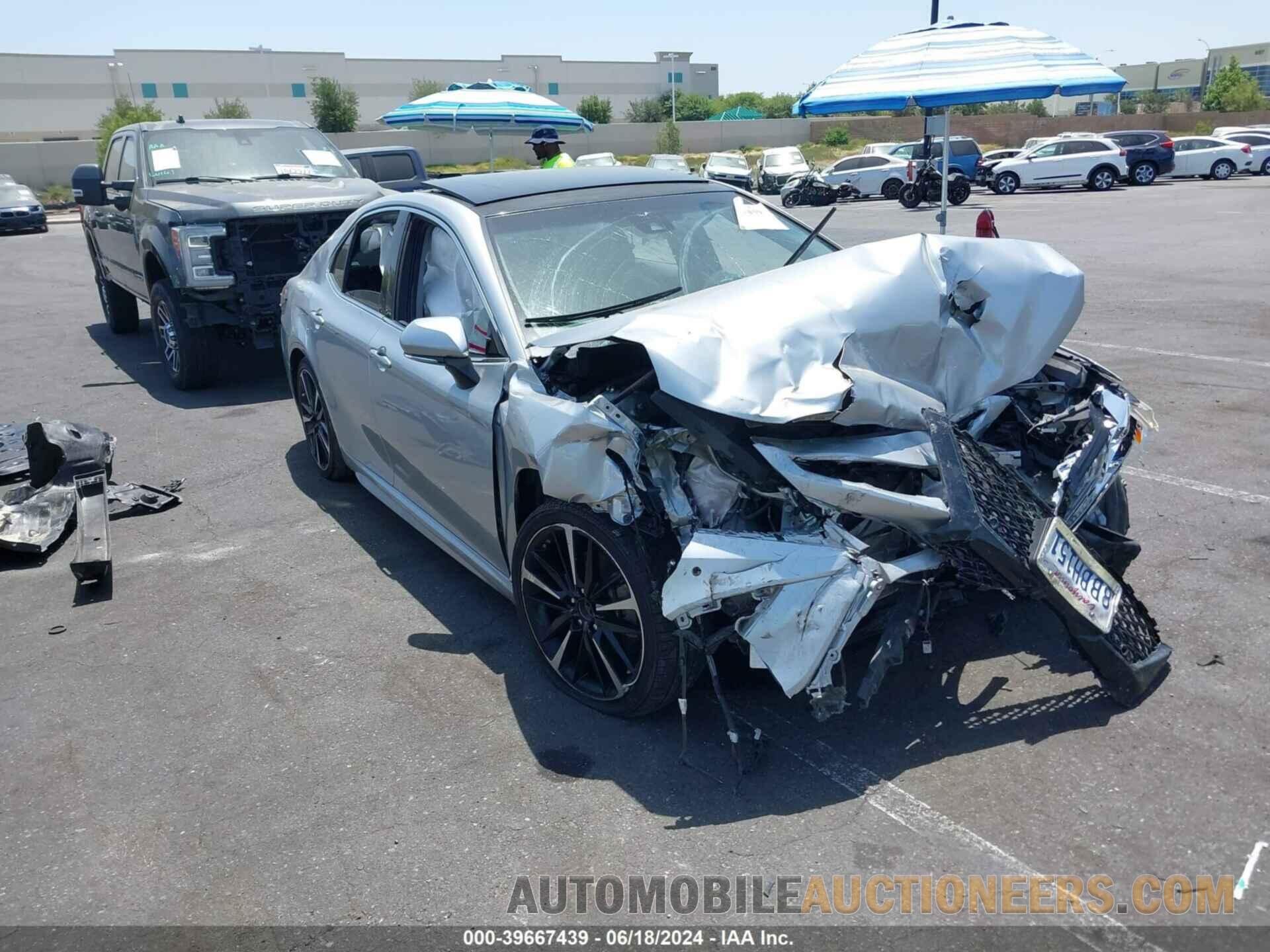 4T1BZ1HK9JU501744 TOYOTA CAMRY 2018