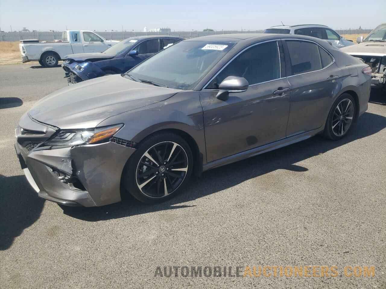 4T1BZ1HK9JU502490 TOYOTA CAMRY 2018