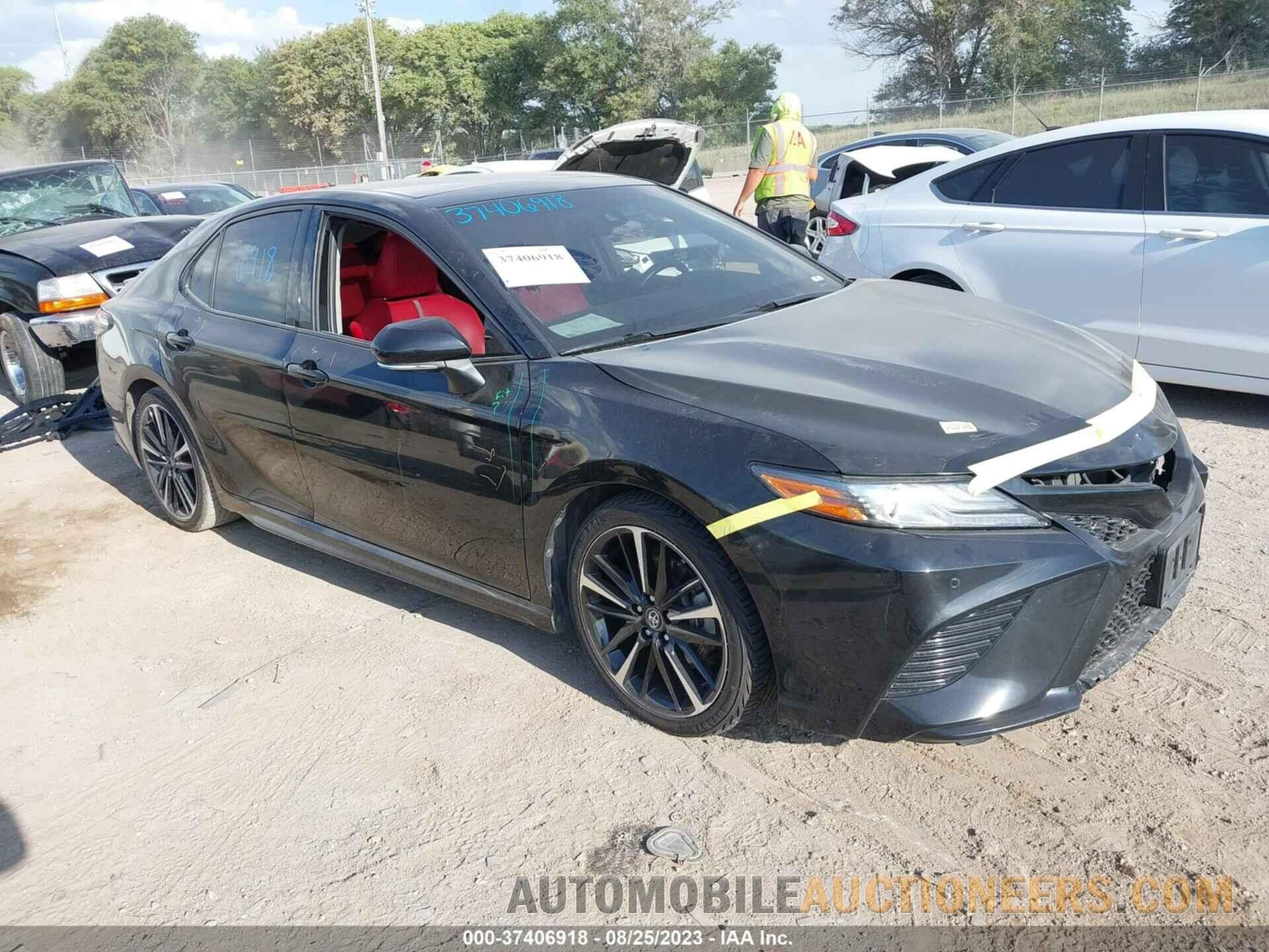 4T1BZ1HKXJU003214 TOYOTA CAMRY 2018