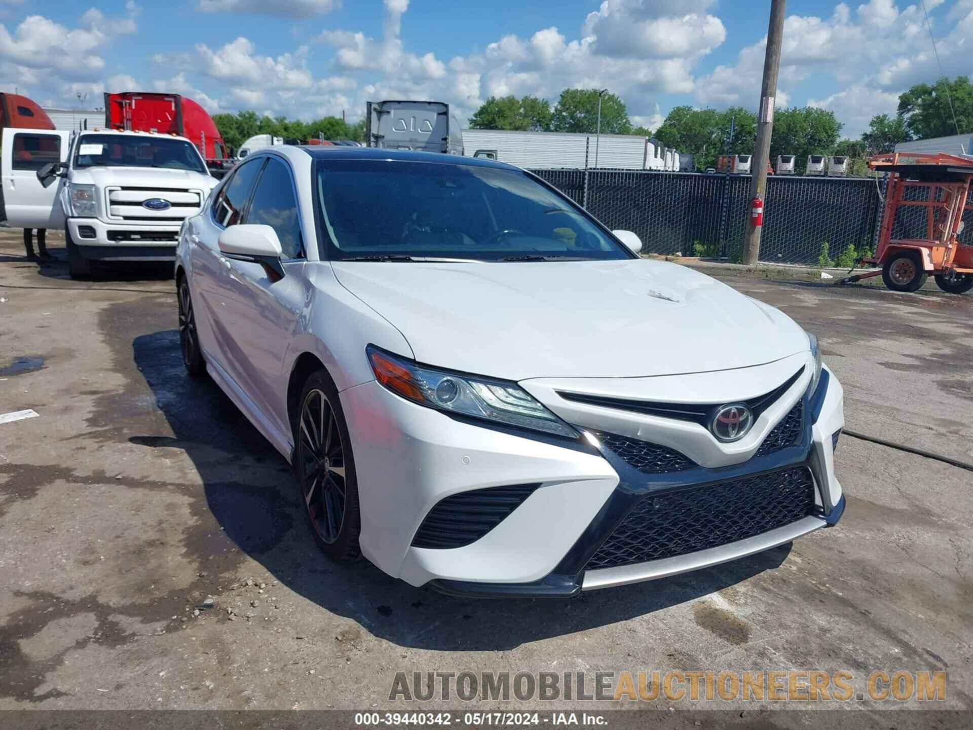 4T1BZ1HKXJU009577 TOYOTA CAMRY 2018