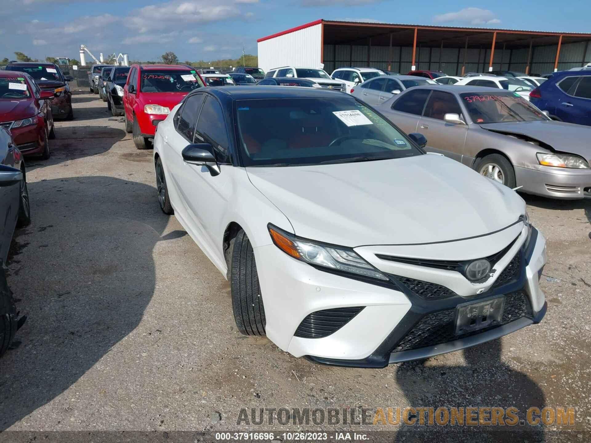 4T1BZ1HKXJU020756 TOYOTA CAMRY 2018