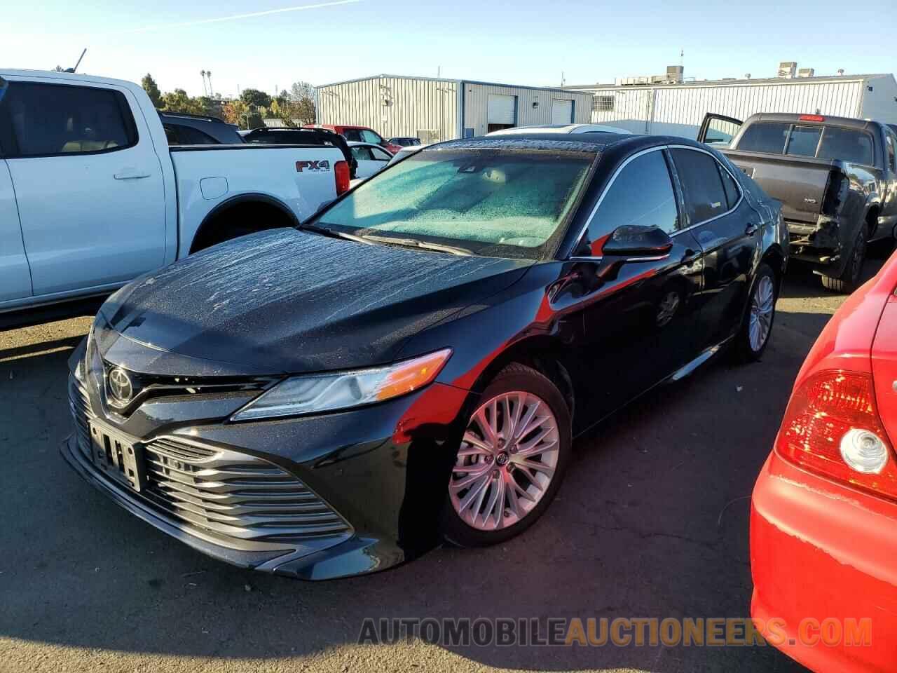 4T1BZ1HKXJU504300 TOYOTA CAMRY 2018