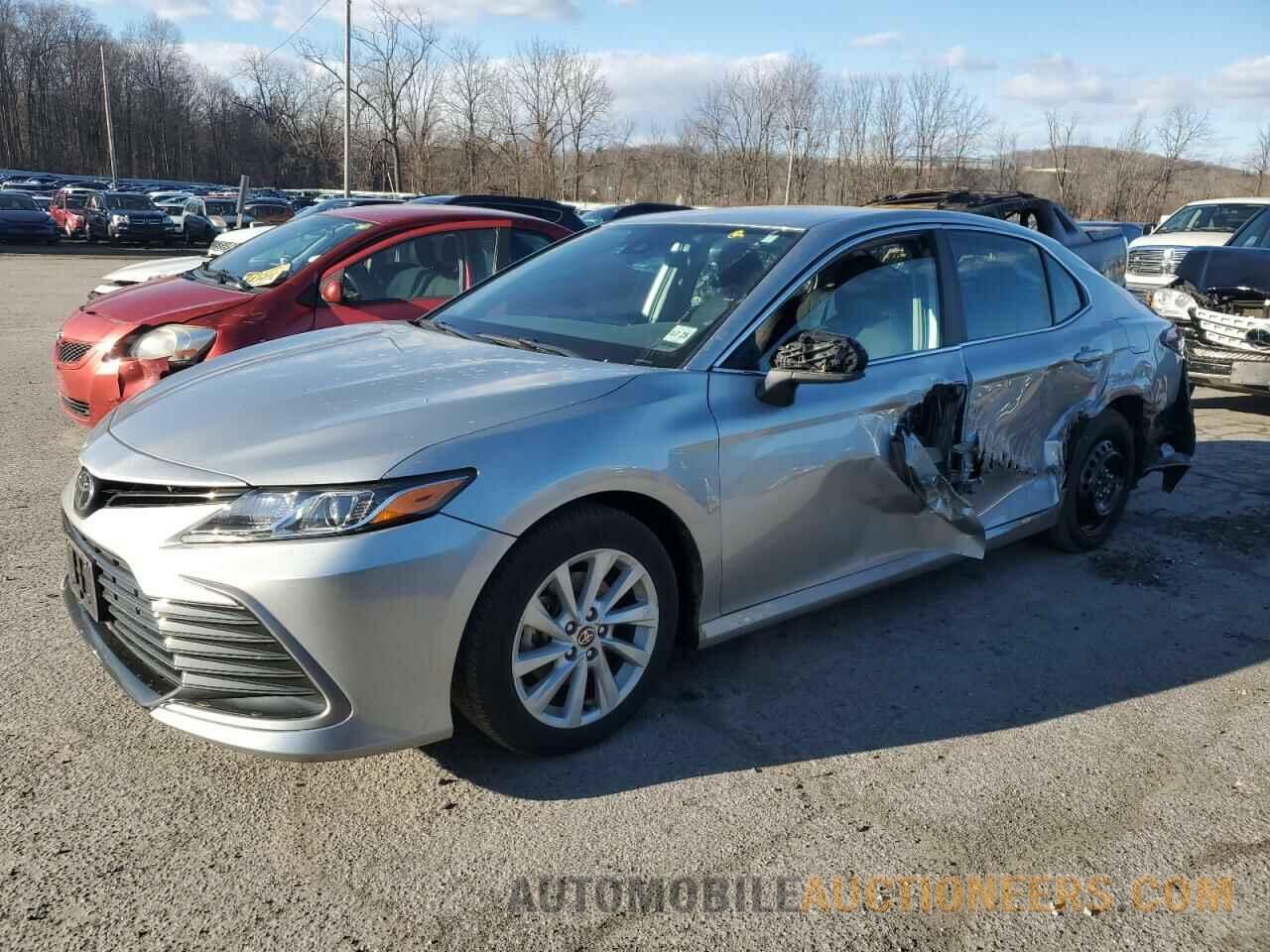 4T1C11AK0MU405964 TOYOTA CAMRY 2021