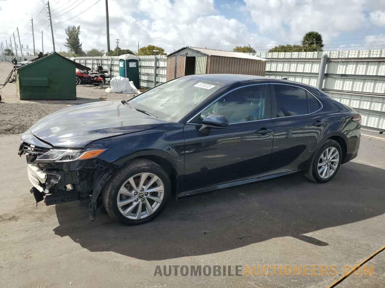 4T1C11AK0MU442688 TOYOTA CAMRY 2021