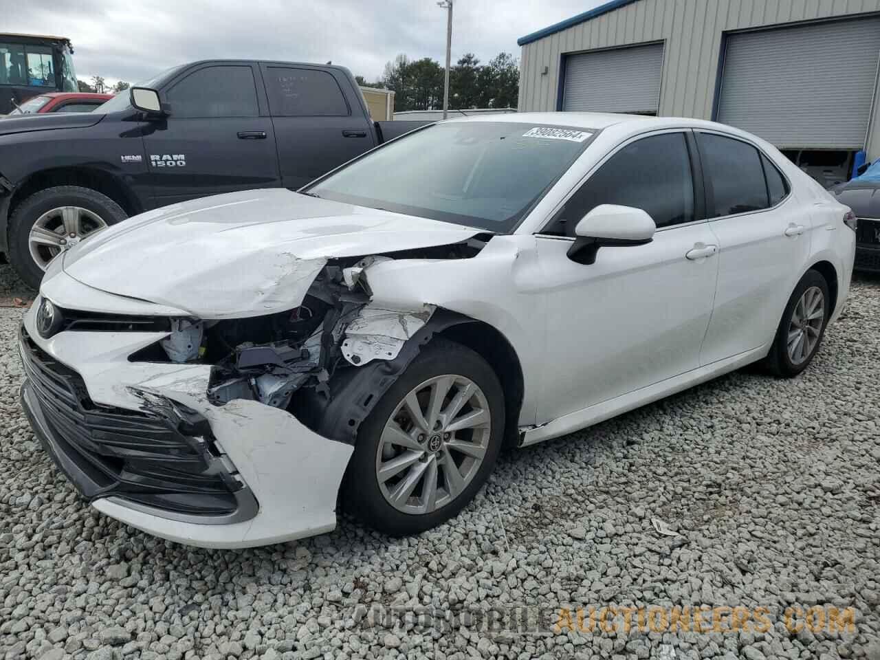 4T1C11AK0MU451777 TOYOTA CAMRY 2021