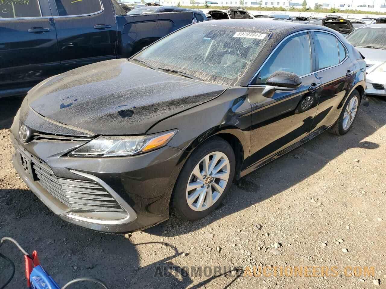 4T1C11AK0MU463797 TOYOTA CAMRY 2021