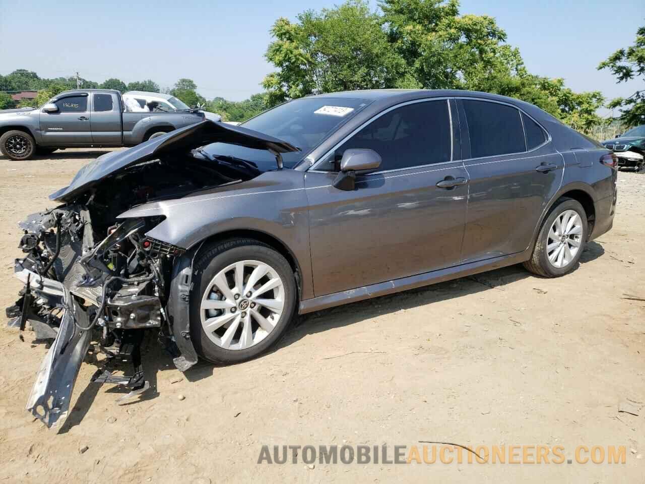 4T1C11AK0MU568033 TOYOTA CAMRY 2021