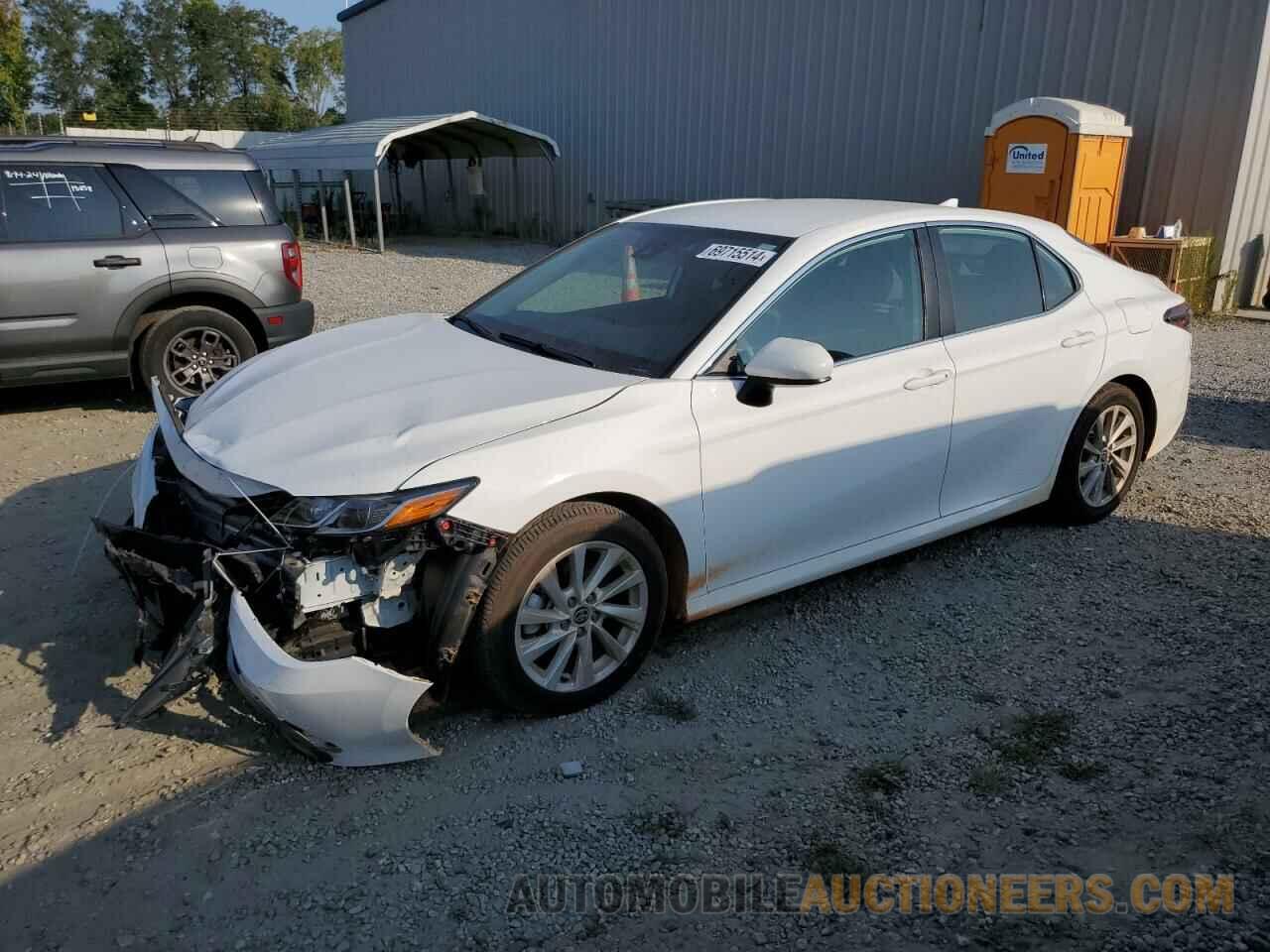 4T1C11AK0MU604593 TOYOTA CAMRY 2021