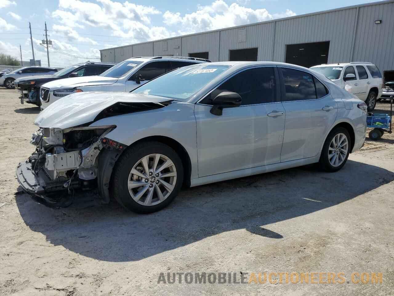 4T1C11AK0NU005226 TOYOTA CAMRY 2022