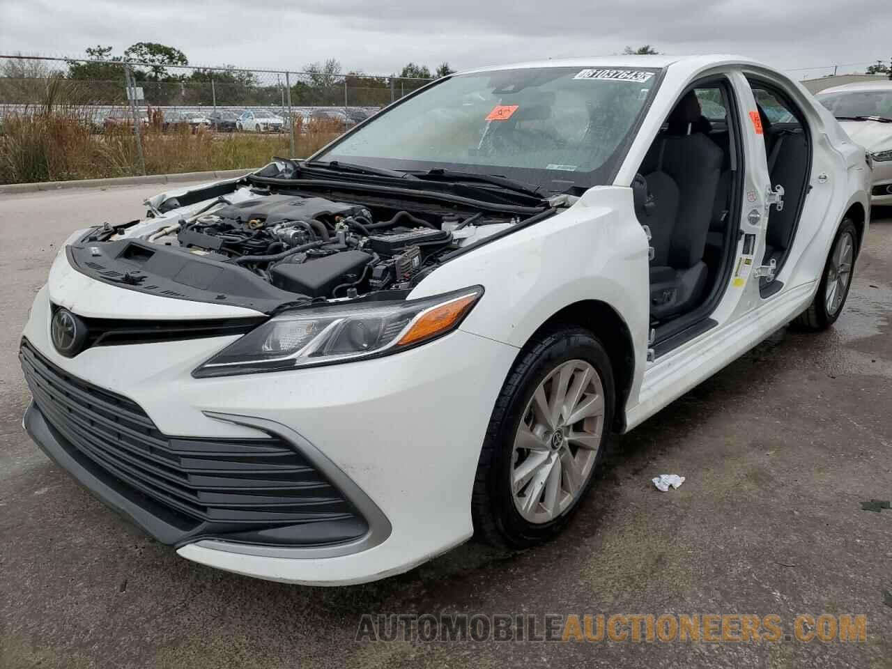 4T1C11AK0NU009602 TOYOTA CAMRY 2022