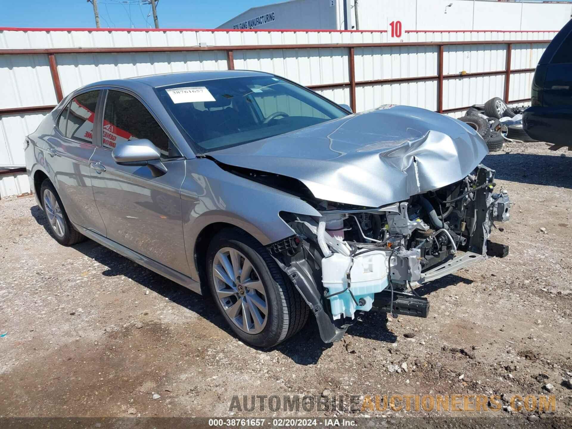 4T1C11AK0NU627776 TOYOTA CAMRY 2022