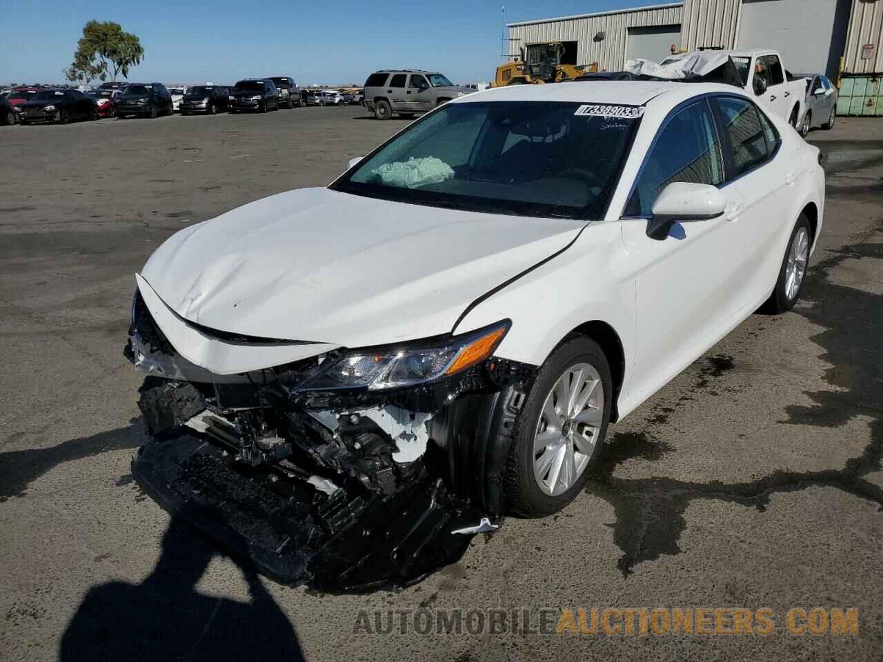 4T1C11AK0PU141925 TOYOTA CAMRY 2023