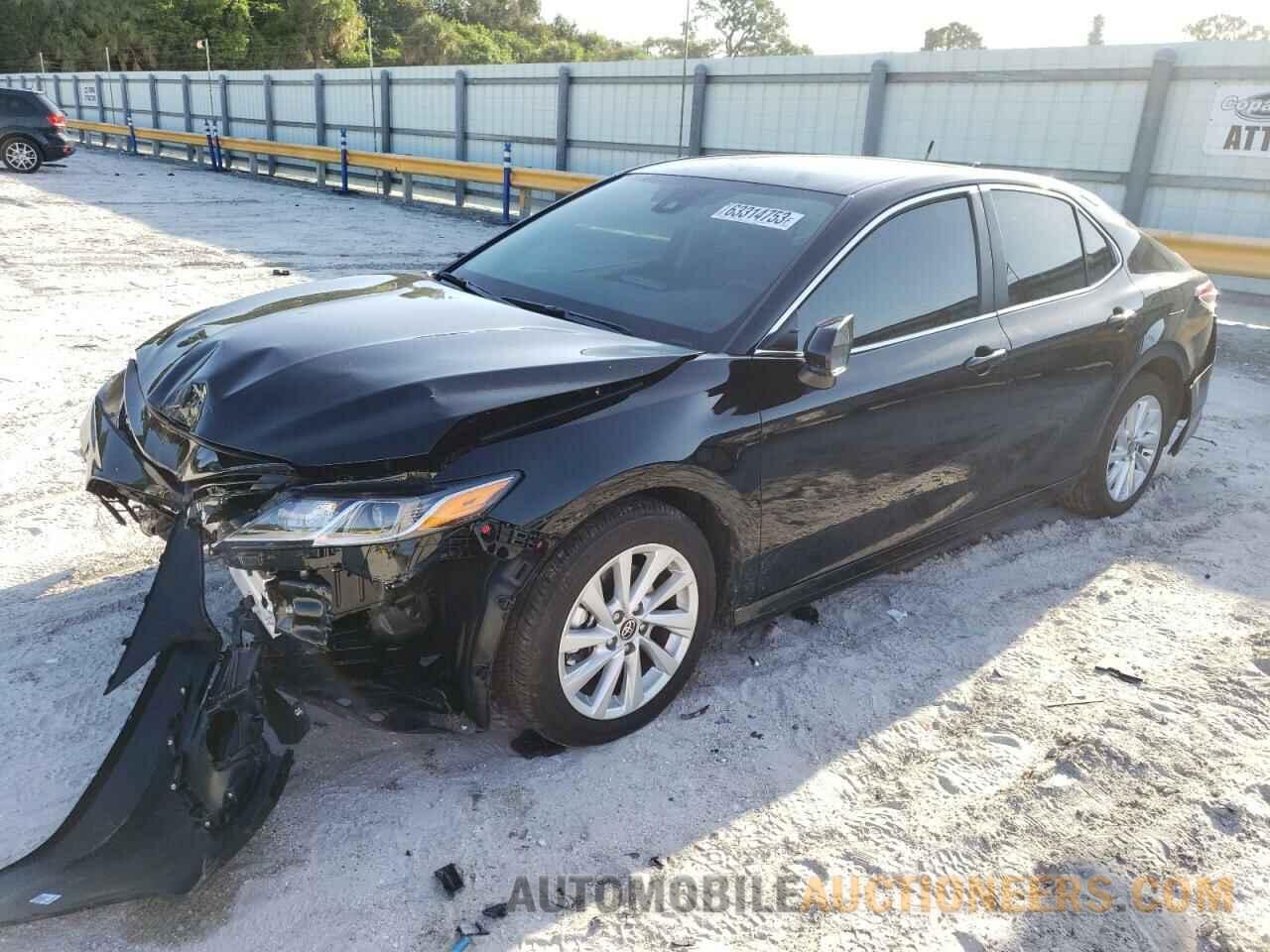 4T1C11AK0PU820125 TOYOTA CAMRY 2023