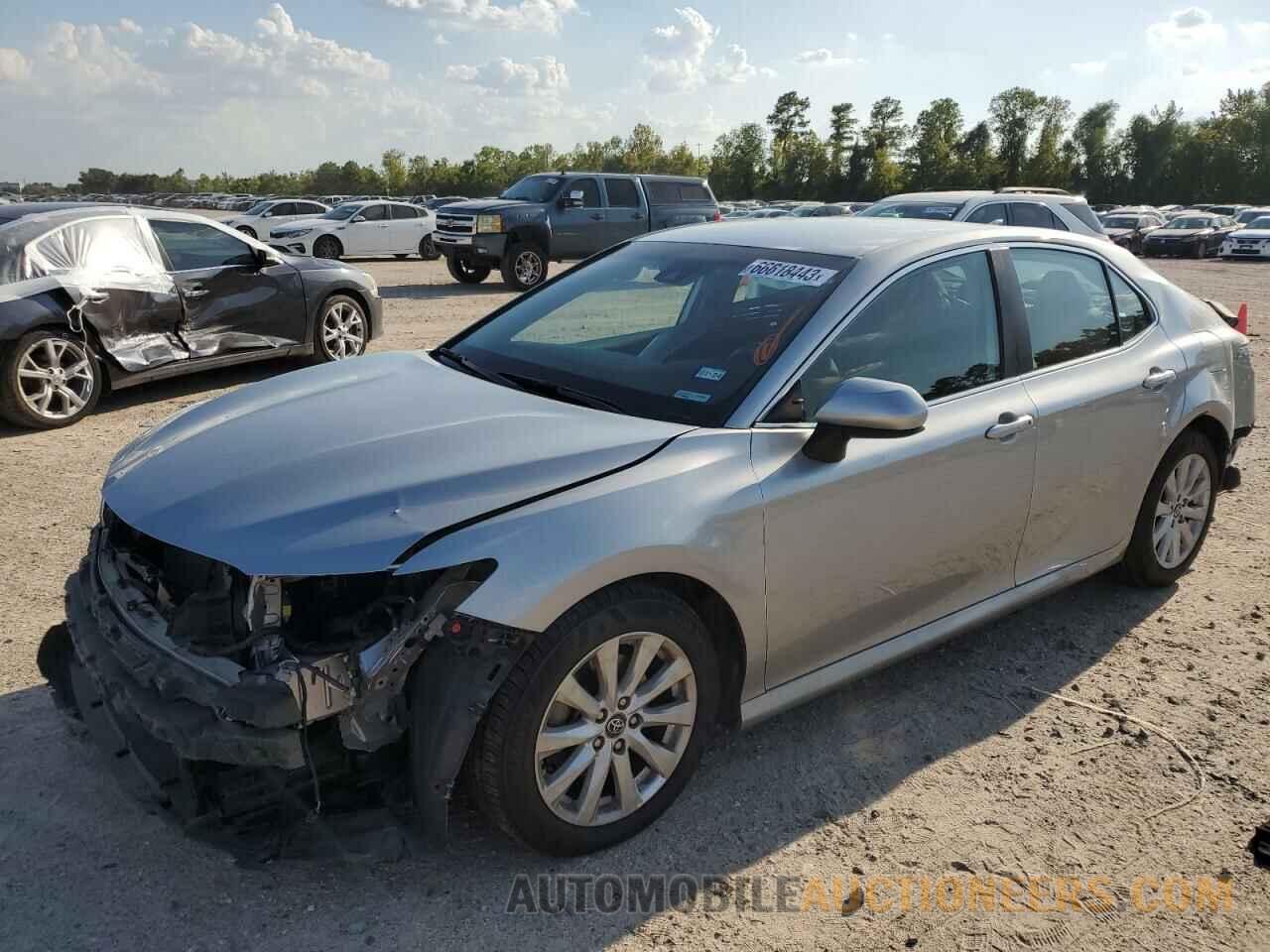 4T1C11AK1LU305824 TOYOTA CAMRY 2020