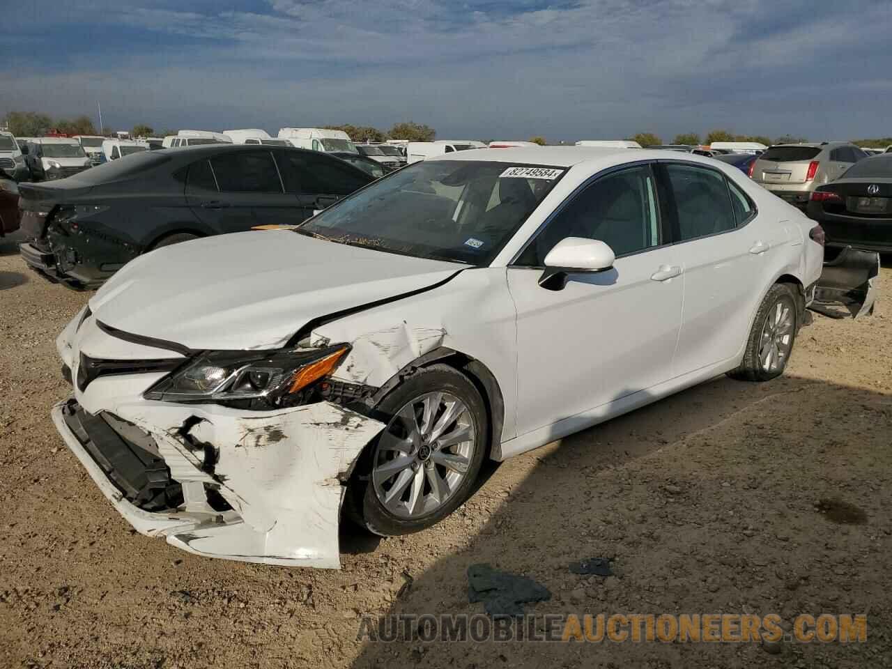 4T1C11AK1LU386890 TOYOTA CAMRY 2020