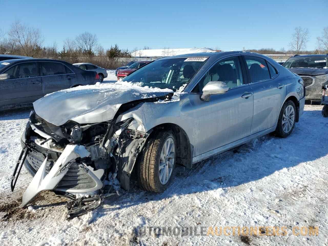 4T1C11AK1MU424863 TOYOTA CAMRY 2021