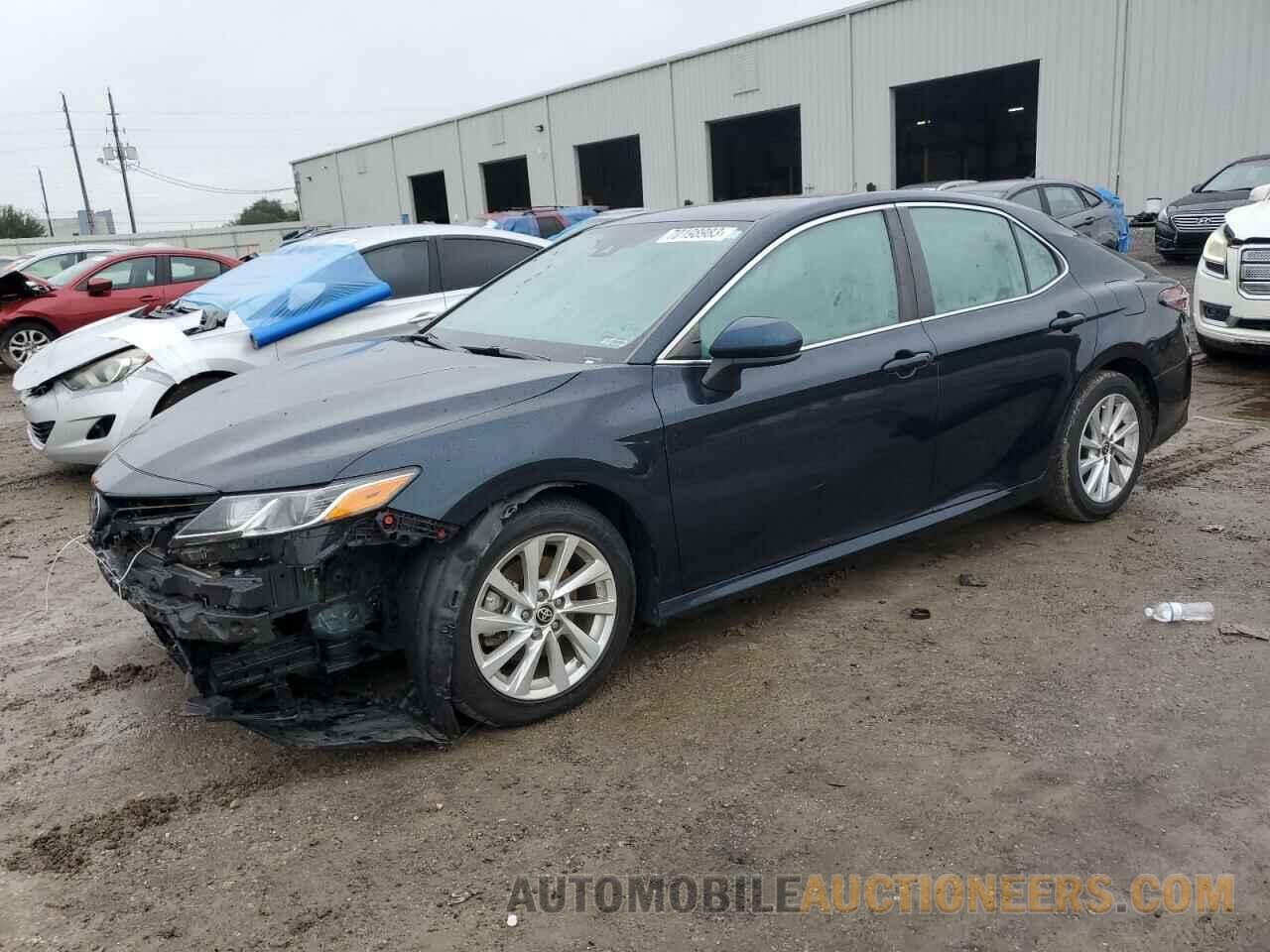 4T1C11AK1MU441565 TOYOTA CAMRY 2021