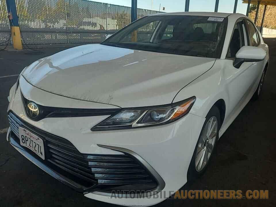 4T1C11AK1MU541293 Toyota Camry LE 2021