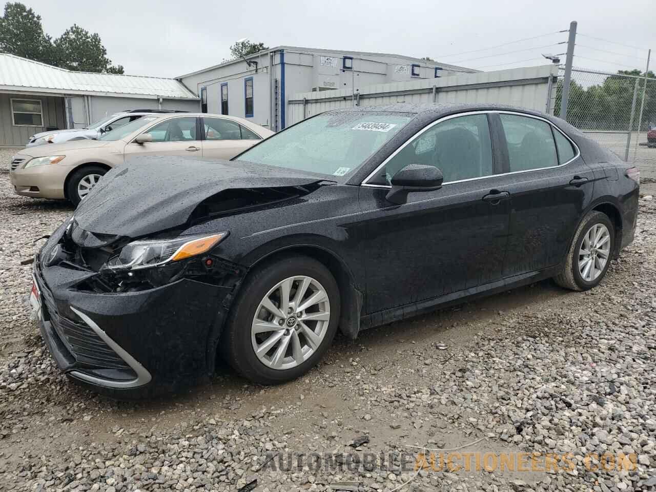 4T1C11AK1MU557333 TOYOTA CAMRY 2021