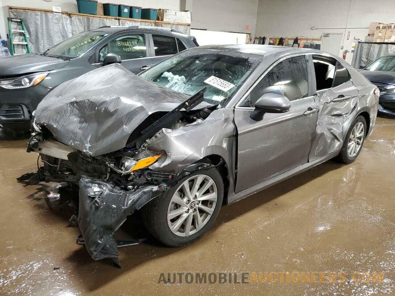 4T1C11AK1MU563827 TOYOTA CAMRY 2021