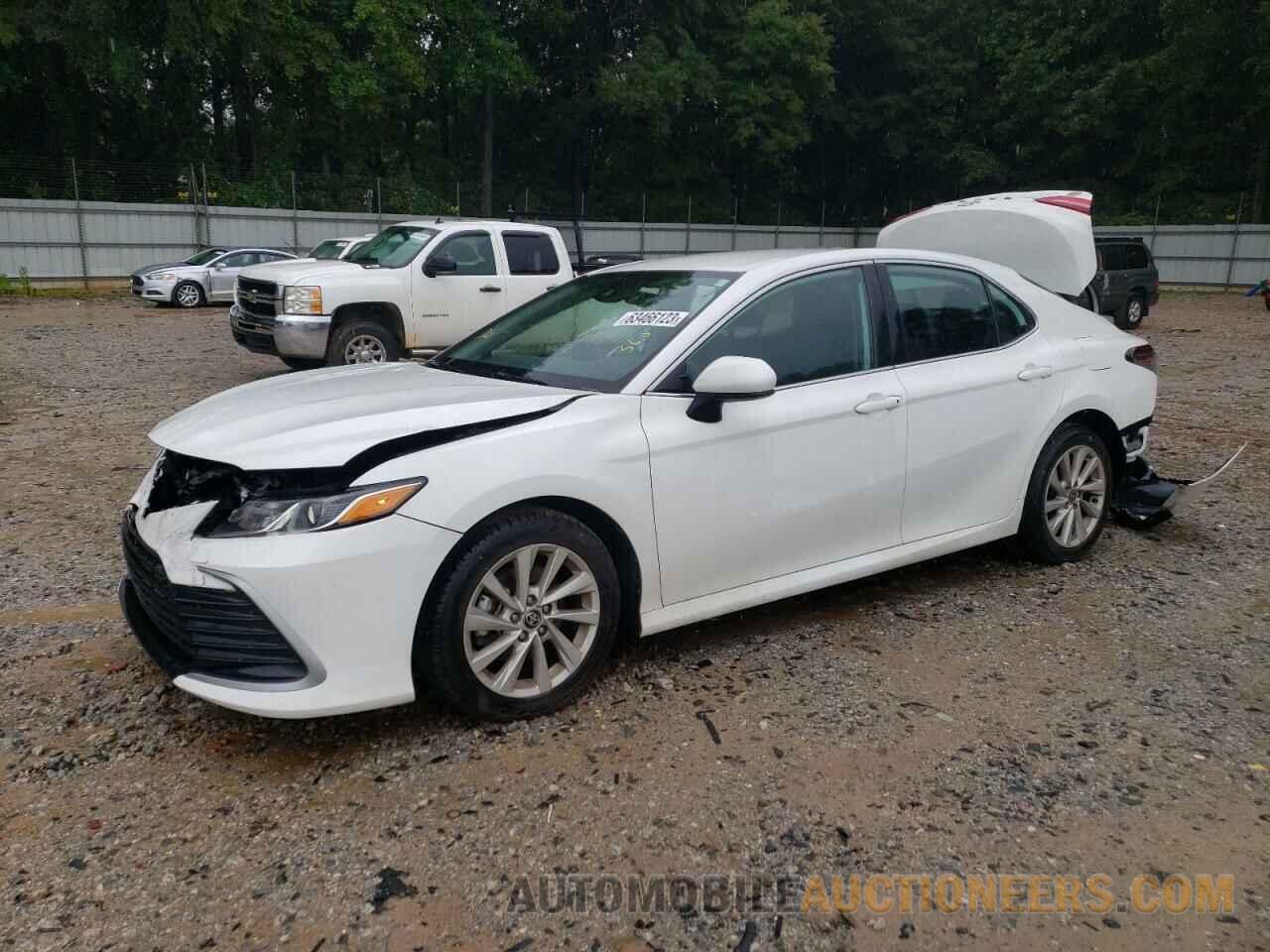 4T1C11AK1MU573225 TOYOTA CAMRY 2021