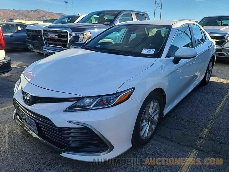 4T1C11AK1MU586525 Toyota Camry LE 2021