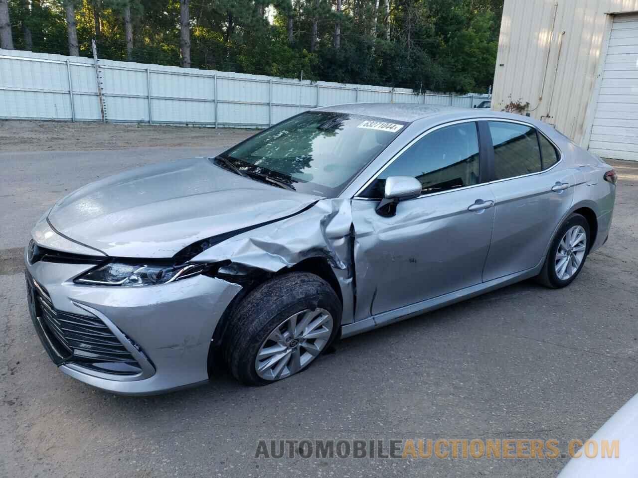 4T1C11AK1MU596746 TOYOTA CAMRY 2021