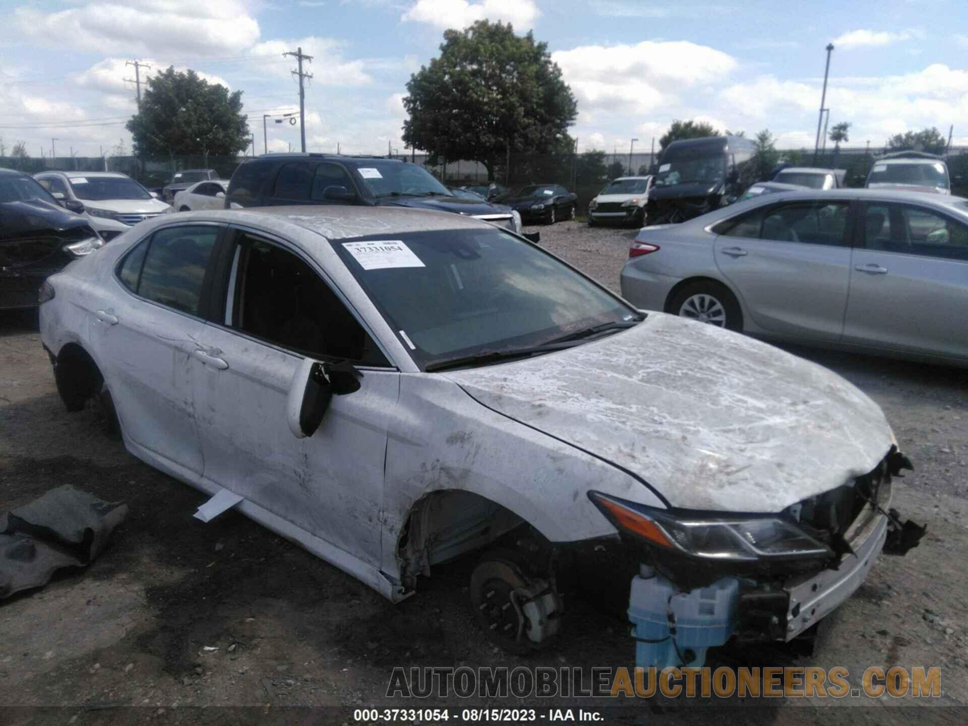 4T1C11AK1MU601184 TOYOTA CAMRY 2021