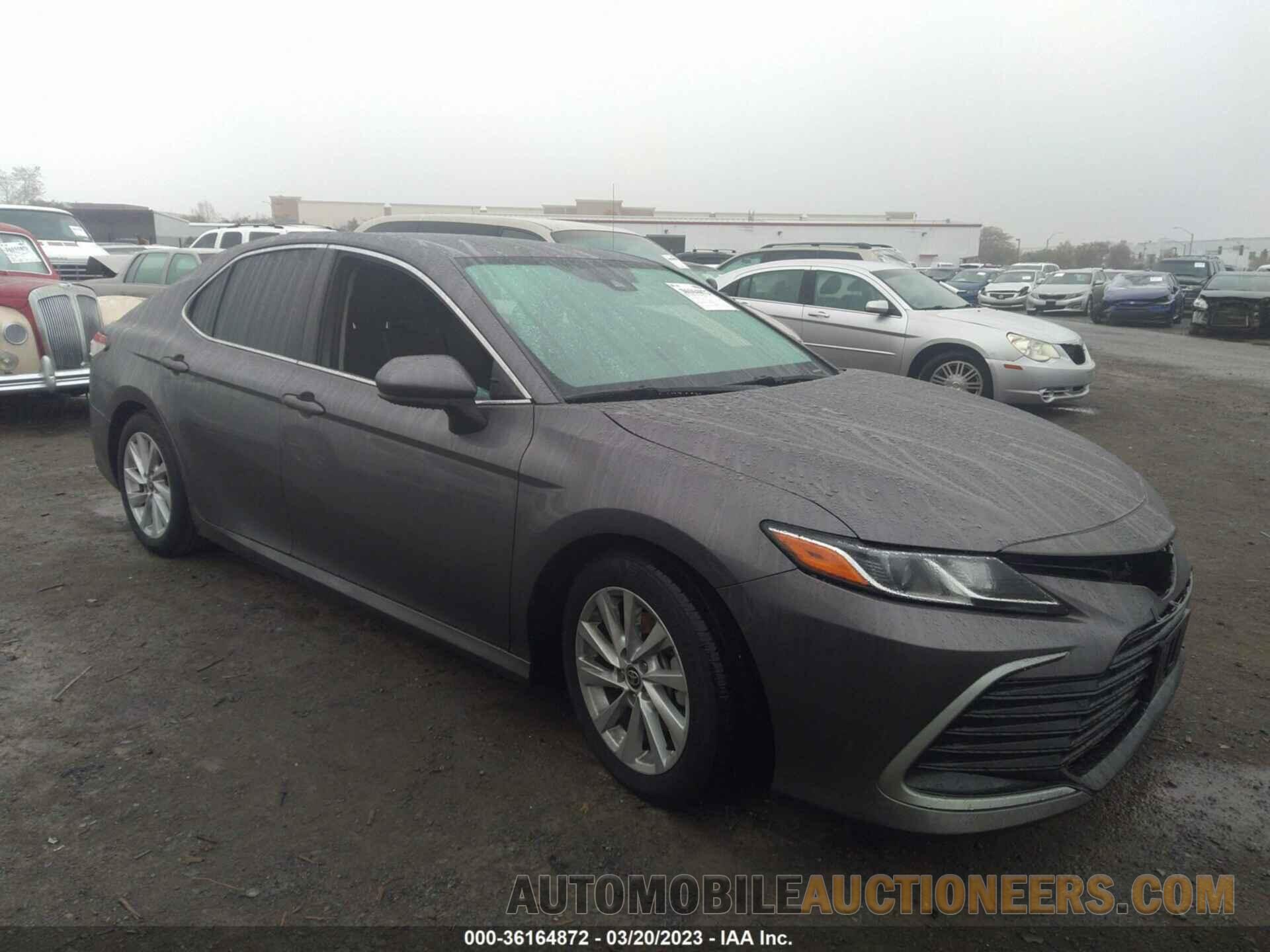 4T1C11AK1MU603937 TOYOTA CAMRY 2021