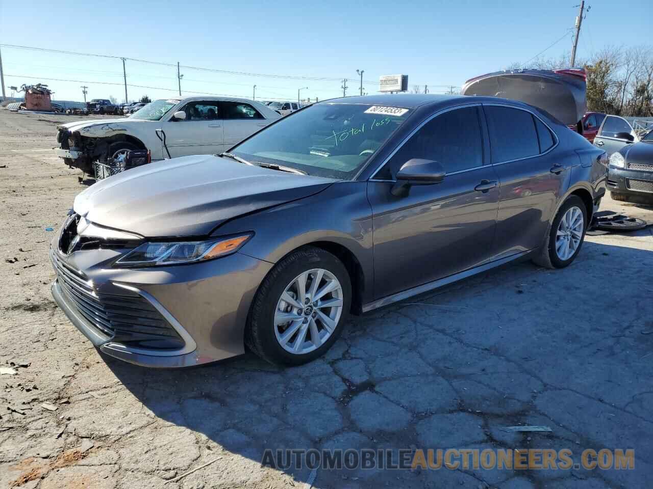 4T1C11AK1MU612928 TOYOTA CAMRY 2021