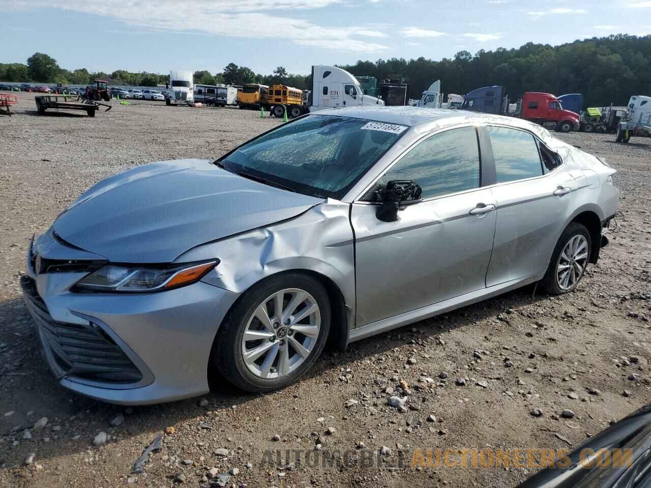 4T1C11AK1NU071607 TOYOTA CAMRY 2022