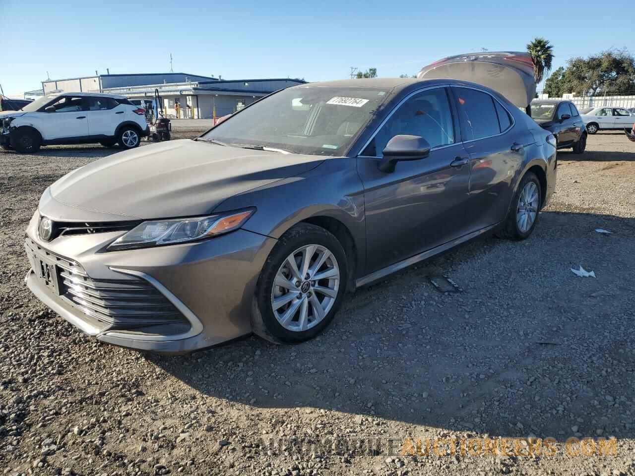 4T1C11AK1NU625535 TOYOTA CAMRY 2022