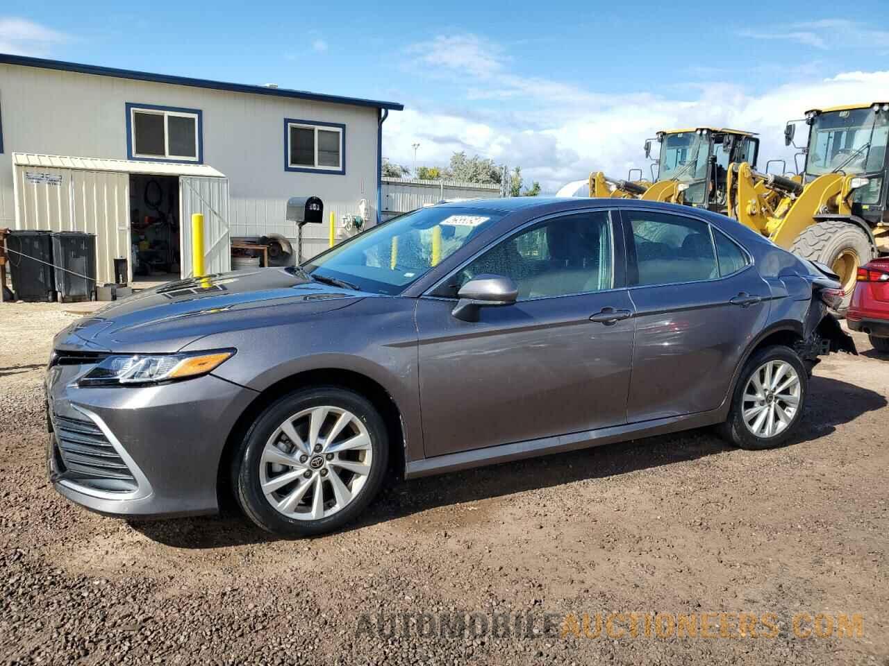 4T1C11AK1NU639287 TOYOTA CAMRY 2022