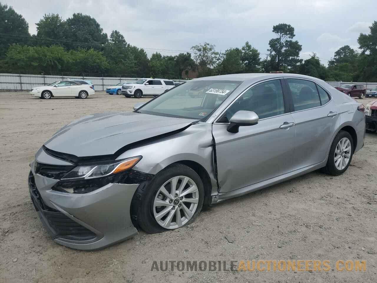 4T1C11AK1NU693818 TOYOTA CAMRY 2022