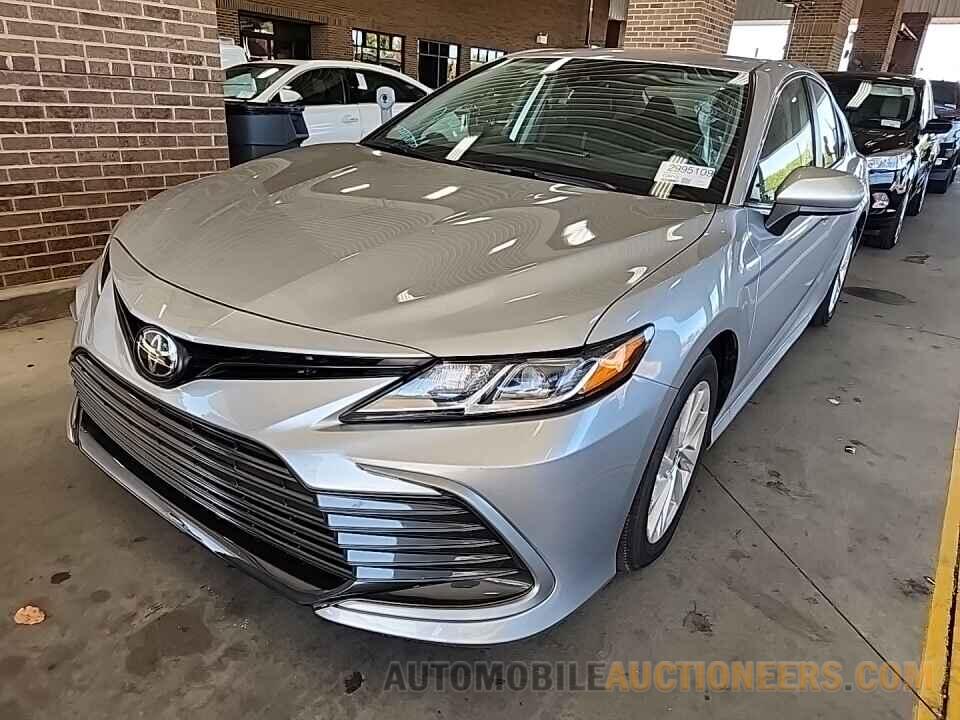 4T1C11AK1PU138726 Toyota Camry LE 2023