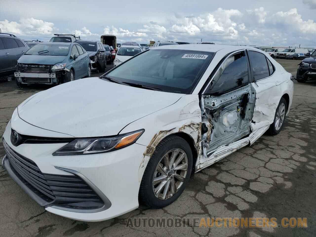 4T1C11AK1PU825320 TOYOTA CAMRY 2023