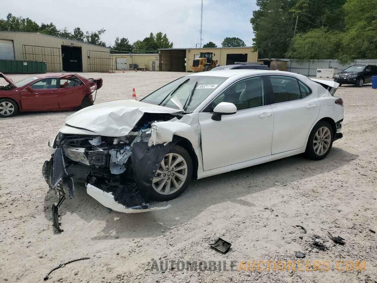 4T1C11AK1RU206381 TOYOTA CAMRY 2024