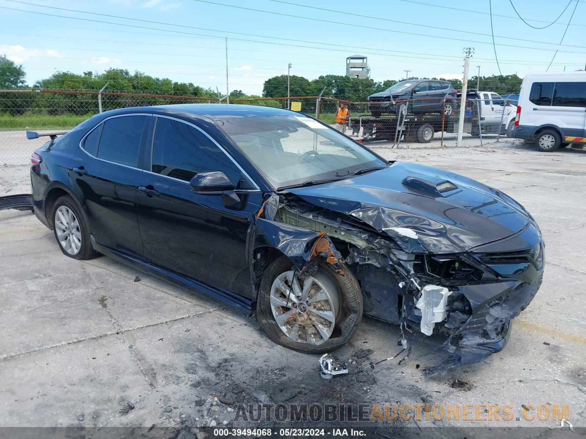 4T1C11AK2LU306528 TOYOTA CAMRY 2020