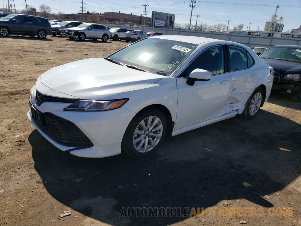 4T1C11AK2LU381679 TOYOTA CAMRY 2020