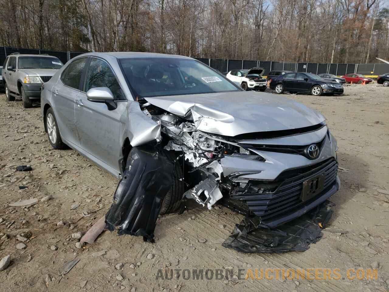 4T1C11AK2MU437640 TOYOTA CAMRY 2021