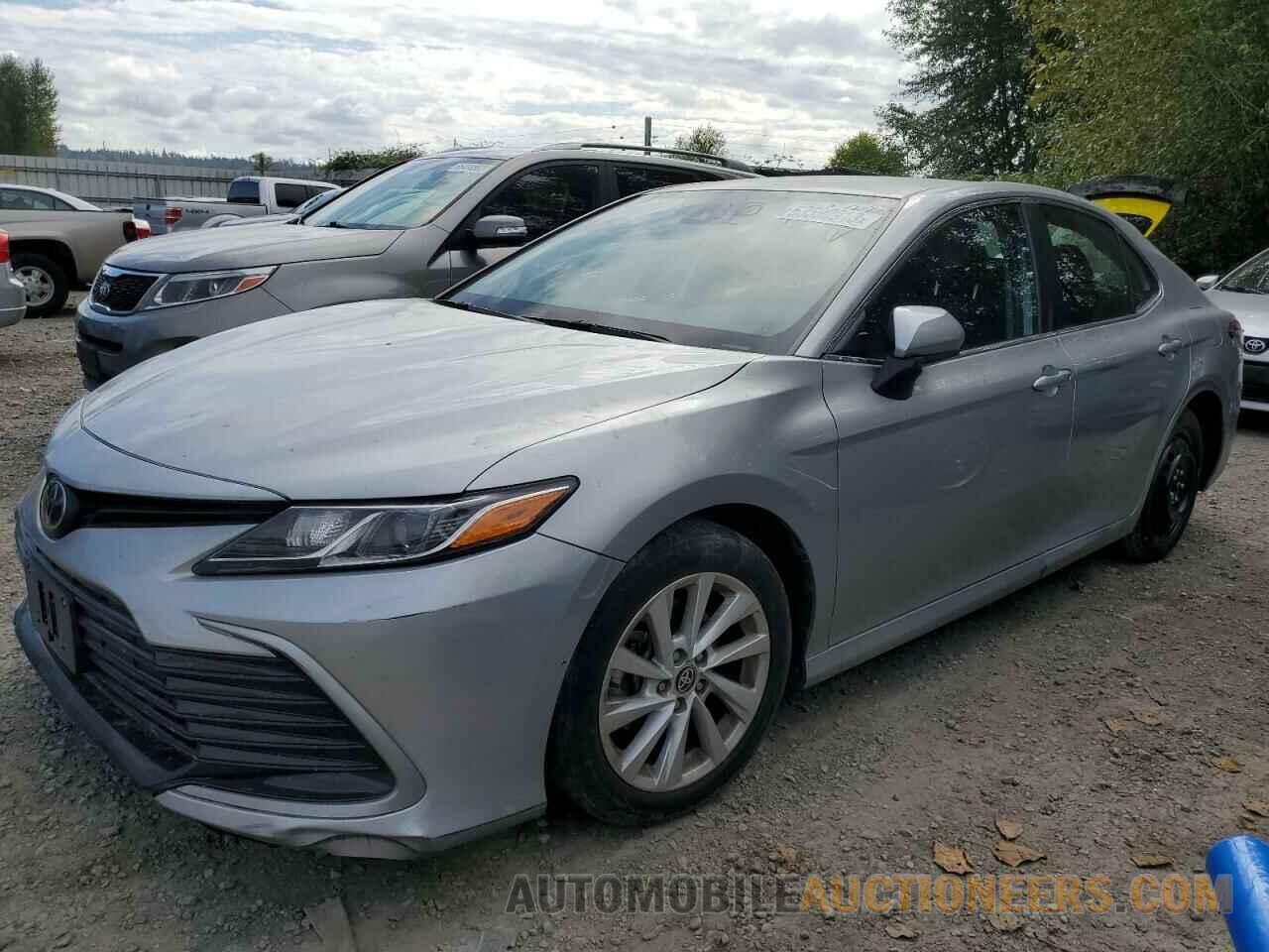 4T1C11AK2MU454499 TOYOTA CAMRY 2021